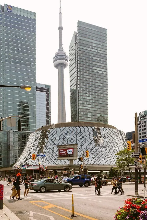 Premium 2-Bedroom With Cn Tower & Lake Views Toronto Apartment