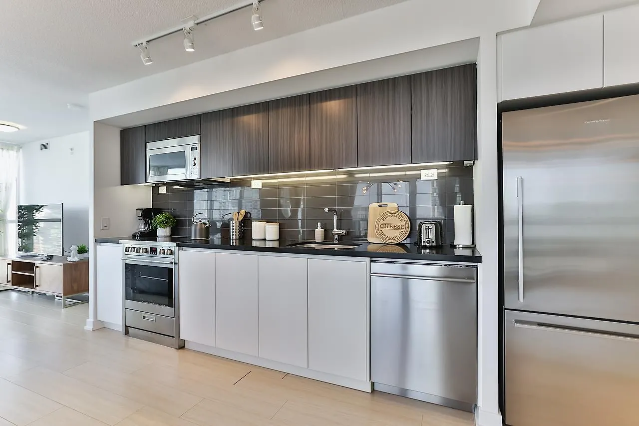 Premium 2-Bedroom With Cn Tower & Lake Views Toronto 0*,